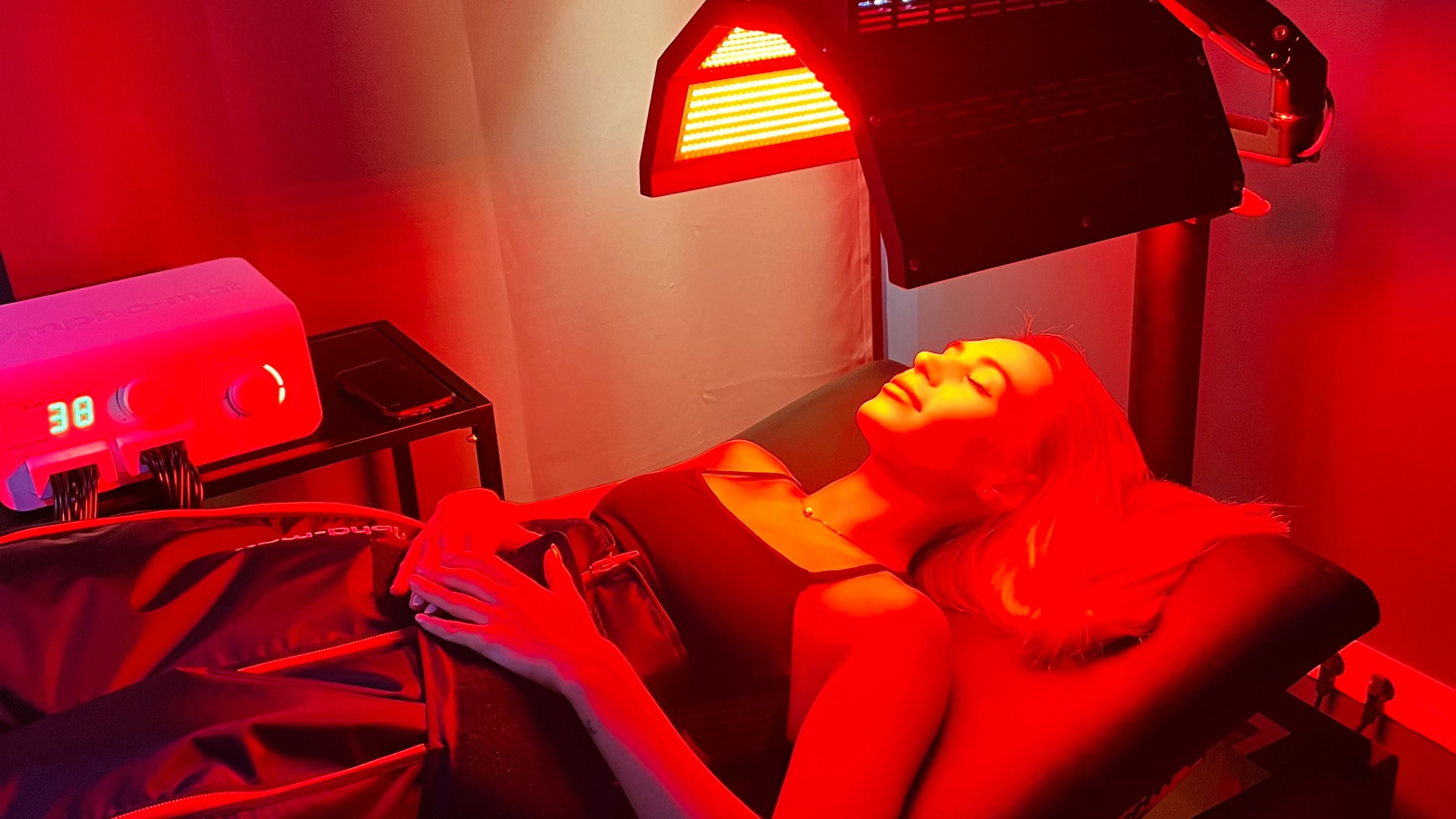 Foto: Frau bei Hypershape Behandlung