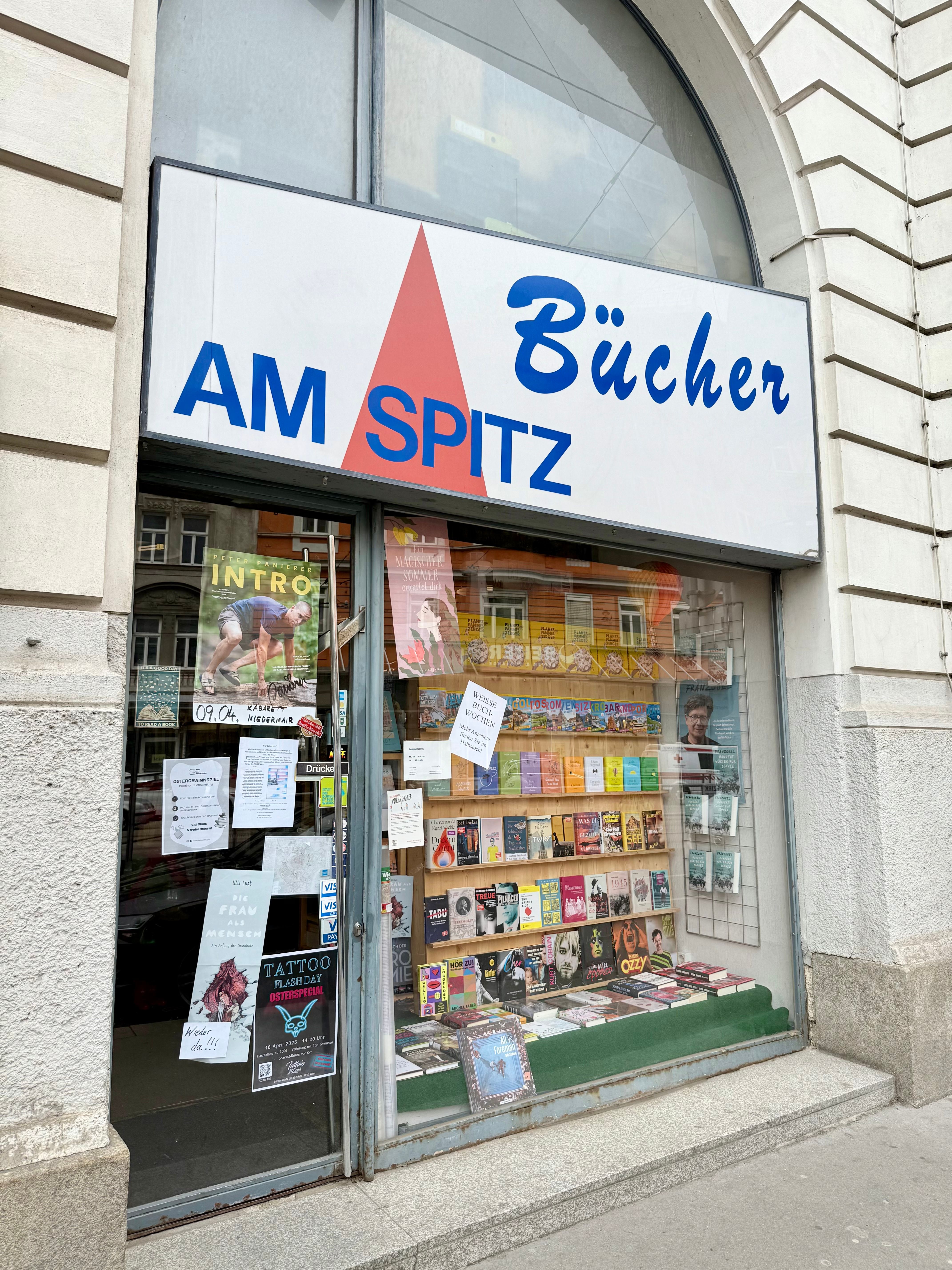 BUECHER AM SPITZ