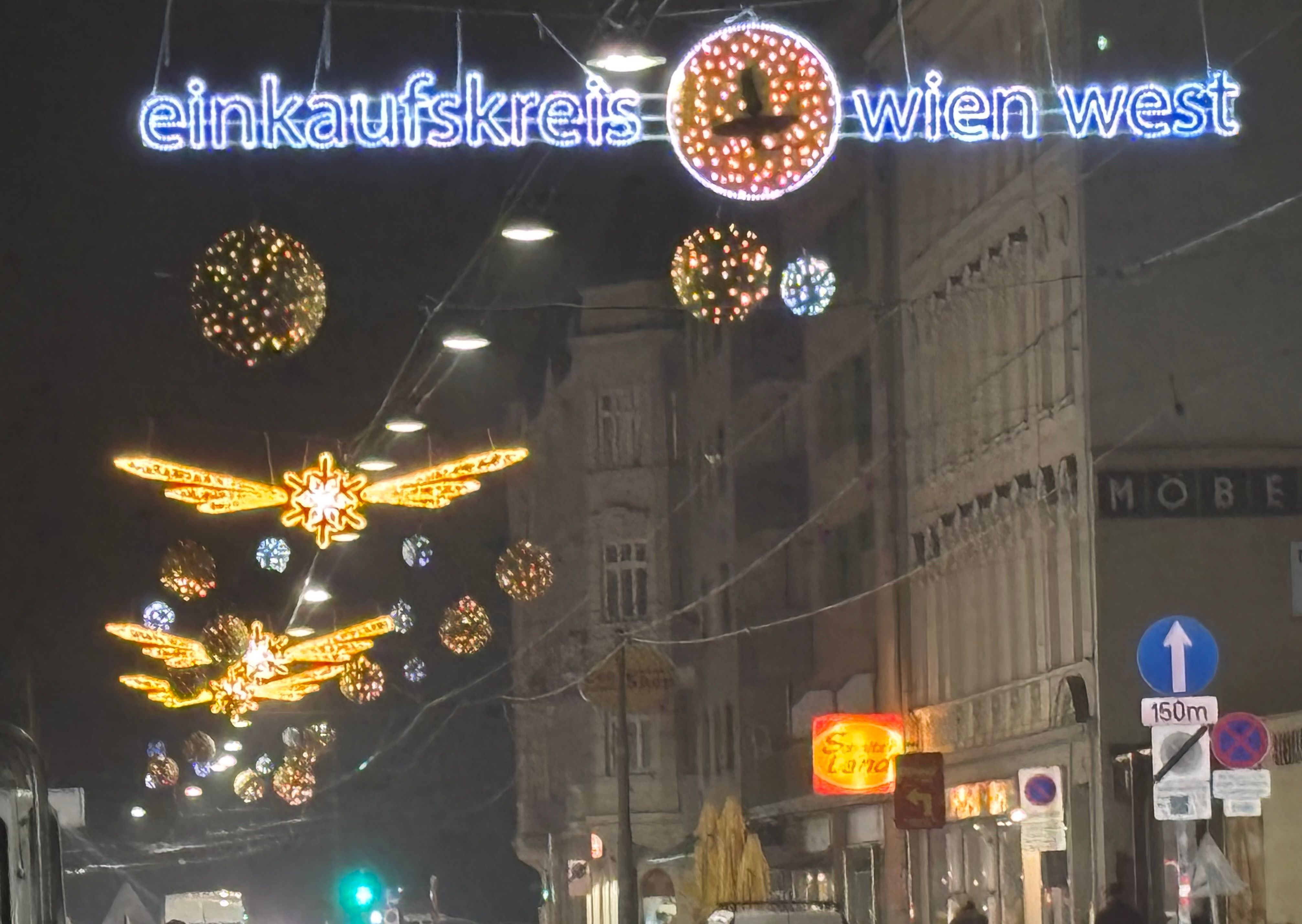 Foto: Weihnachtsbeleuchtung Einkaufskreis Wien West