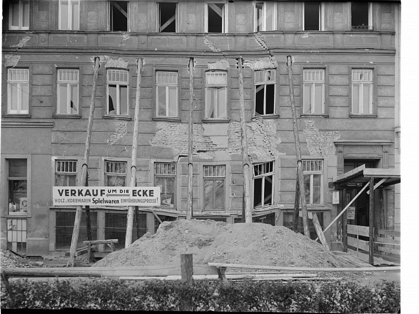 Foto: Allerheiligenplatz früher