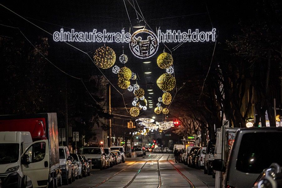 Foto: Weihnachtsbeleuchtung in der Hütteldorfer Straße