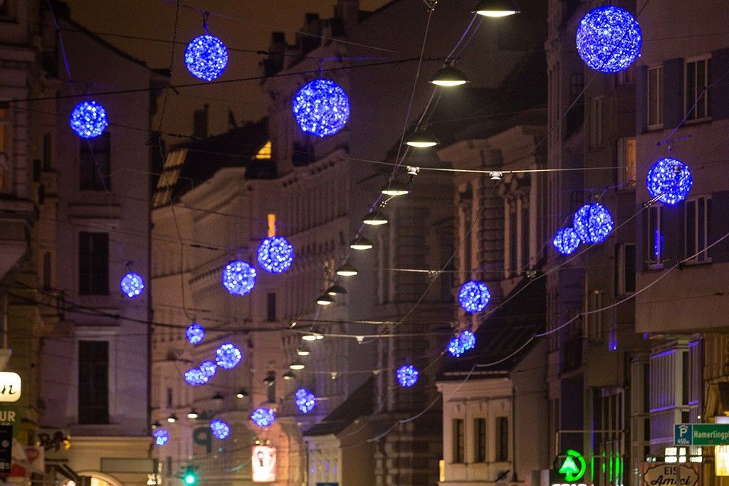 Foto: Weihnachtsbeleuchtung in der Josefstädter Straße