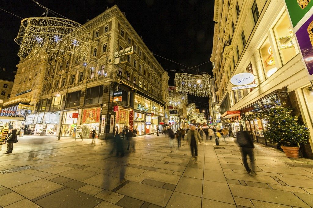 Foto: Weihnachtsbeleuchtung in der Kärntner Straße