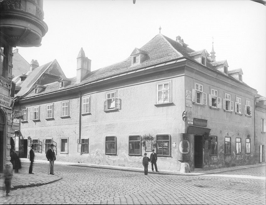 Foto: Kreuzgasse früher