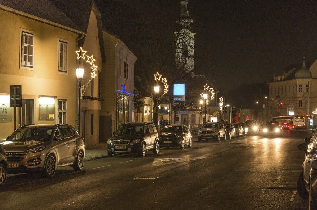 Foto: Weihnachtsbeleuchtung am Maurer Hauptplatz